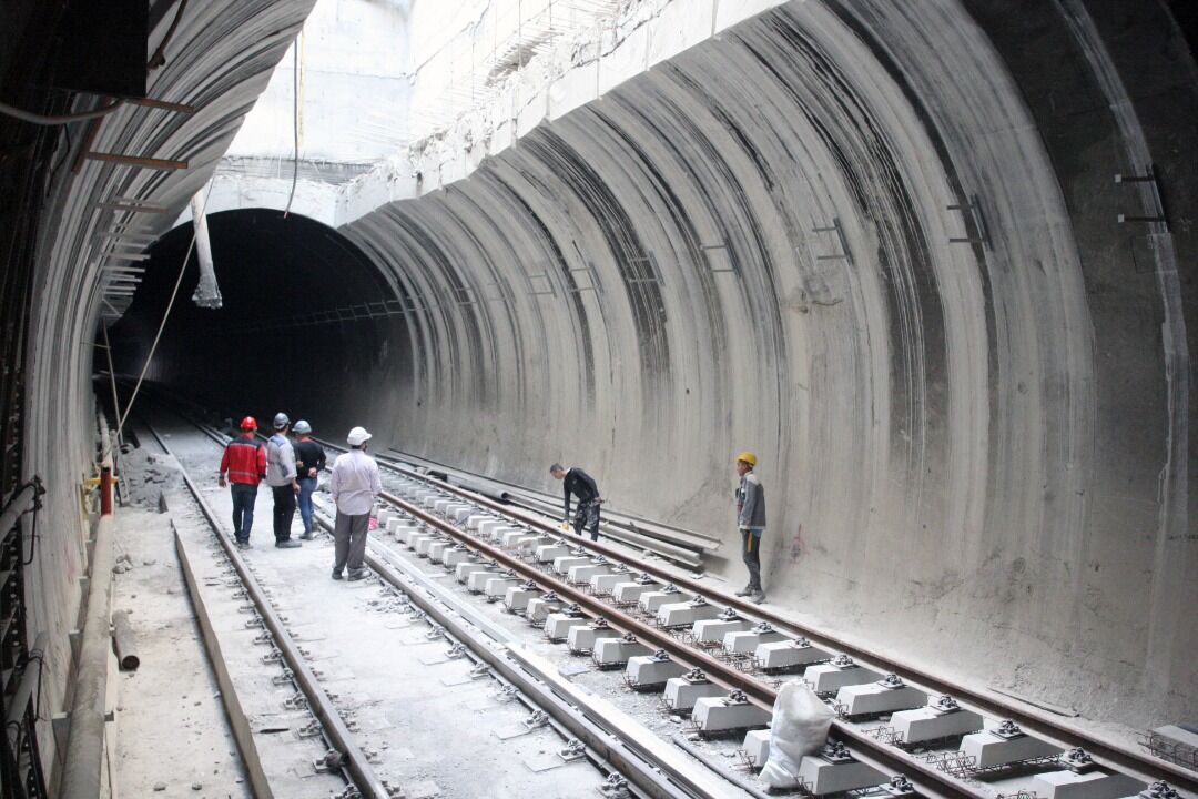 عضو شورا : احداث تونل قطار شهری در محدوده کرج مرحله پایانی را می گذراند