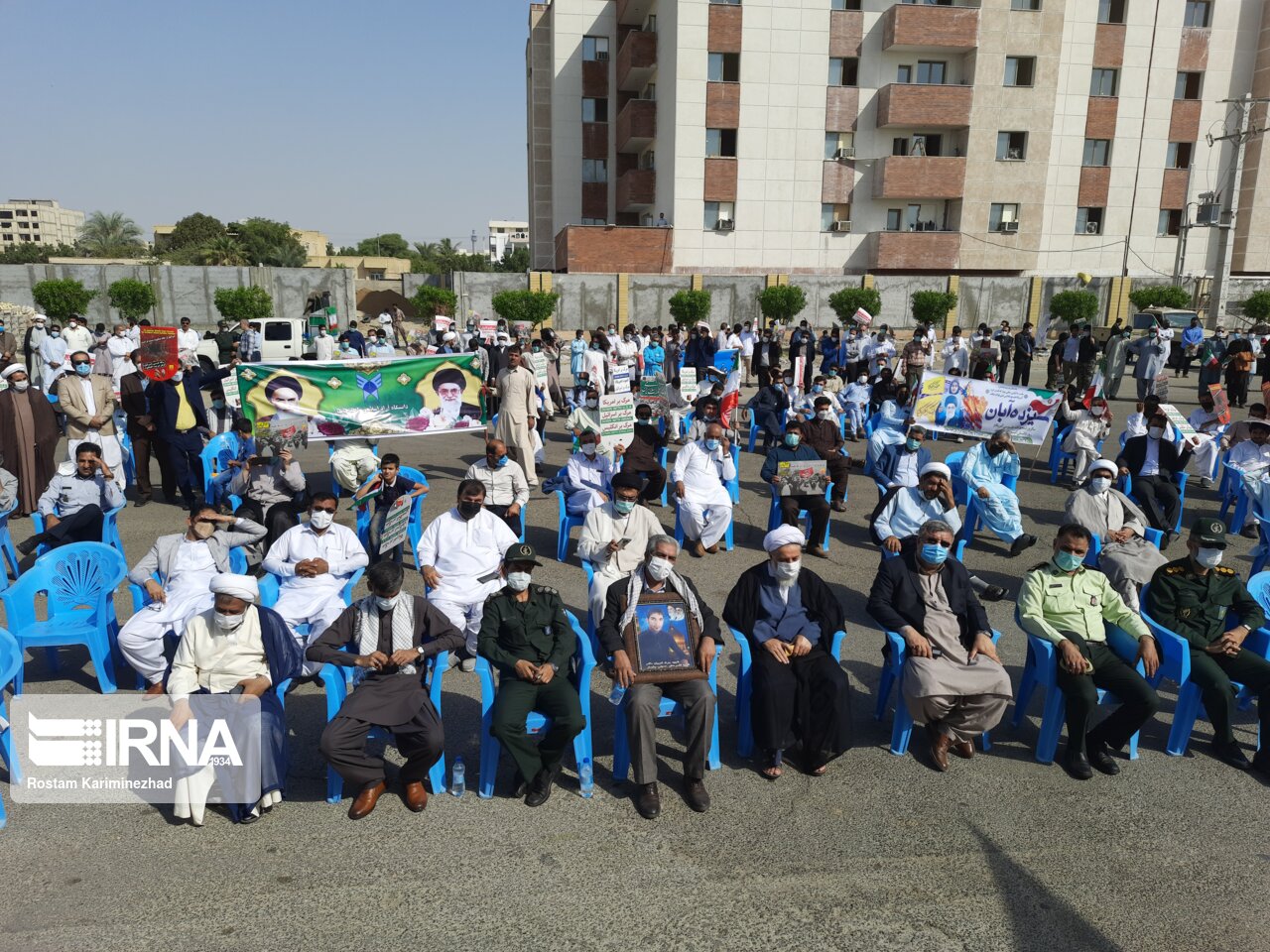 امام جمعه چابهار: ۱۳ آبان روز غرور ملی ایرانیان است