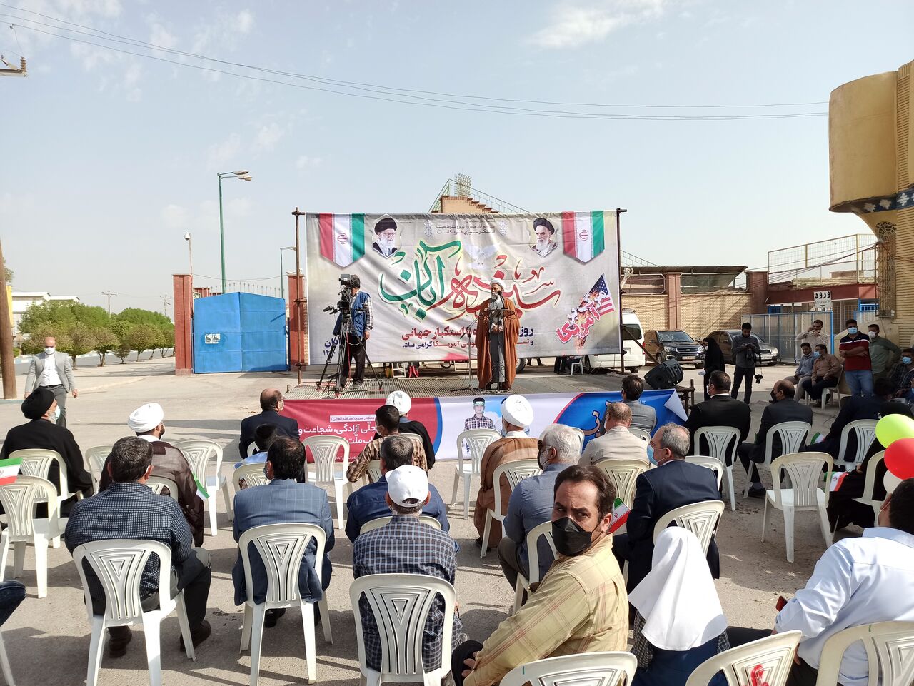 فریاد مرگ بر آمریکا در آبادان طنین انداز شد