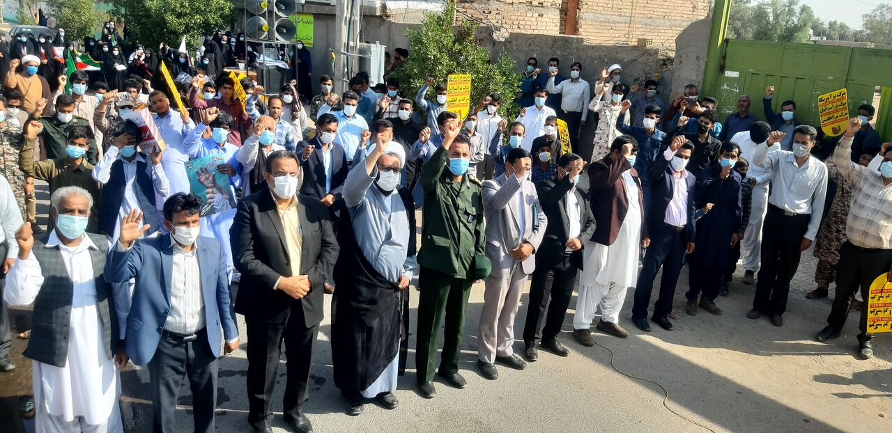 امام جمعه ریگان: اقتدار ایران در دریای عمان قابل کتمان نیست