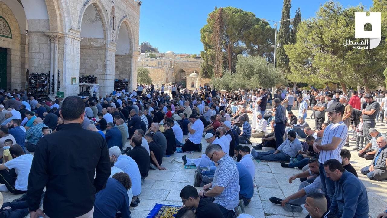 خطيب الأقصى يحذر من خطورة الأوضاع في القدس ويدعو لحماية المقدسات