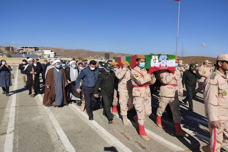 پیکر پاک شهید مرزبانی در شهرستان مرزی سردشت تشییع شد