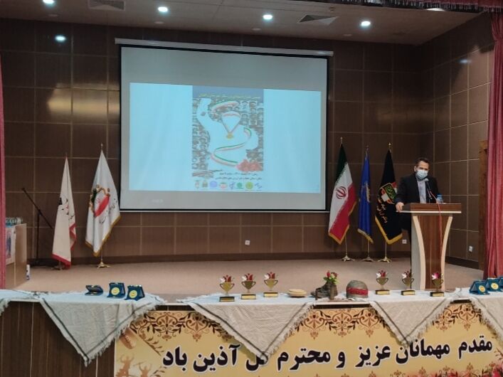 فرهنگ ایثار و شهادت باید در جامعه تبیین شود