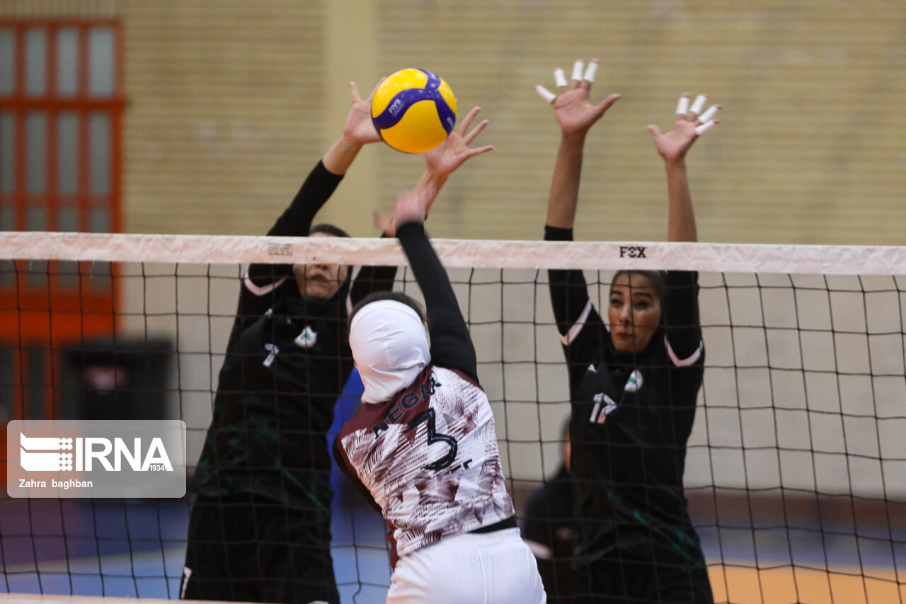 تهران و اصفهان به فینال لیگ دسته یک والیبال دختران نوجوان راه یافتند