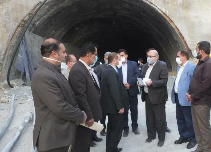 برخی شهروندان گچسارانی خواستار تکمیل طرح احداث تونل دیل شدند