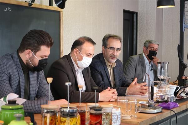 کافه کارآفرینی گیاهان دارویی در ارومیه راه اندازی شد