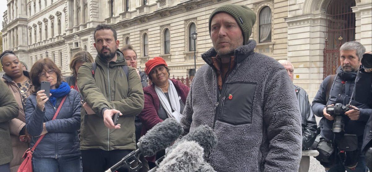 شو تبلیغاتی رتکلیف؛ تیری در تاریکی 