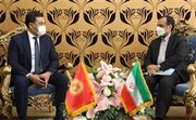 توسيع العلاقات التجارية على سلّم المباحثات بين وزيري  الاقتصاد الايراني والقرغيزي