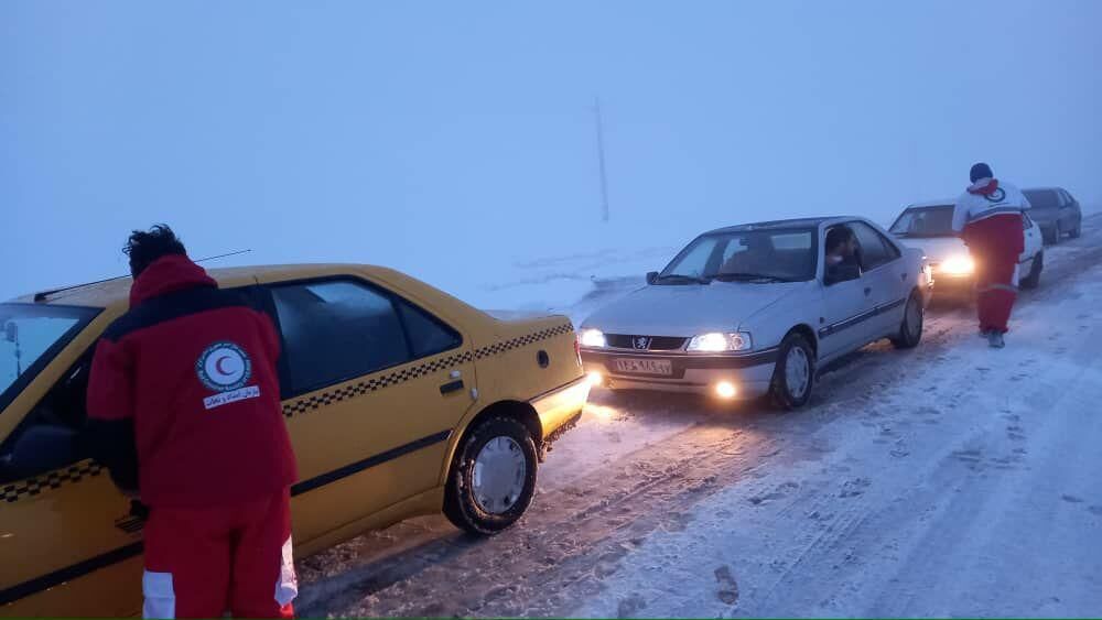 آغاز خدمات رسانی فصل سرما هلال احمر در جاده های البرز