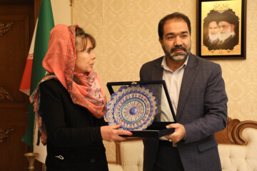 دیدار استاندار اصفهان با سفیر بولیوی