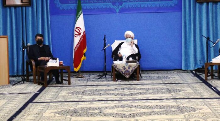 امام‌جمعه یزد: برای جذب نخبگان در داخل کشور بسترسازی شود