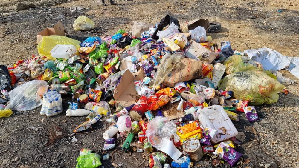 ۲ تن موادغذایی غیرقابل مصرف در عجب‌شیر معدوم‌ شد