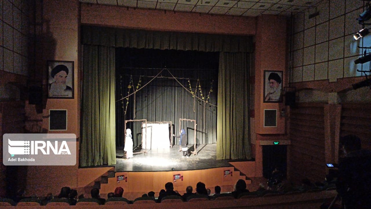 سی و سومین جشنواره تئاتر استان همدان آغاز شد