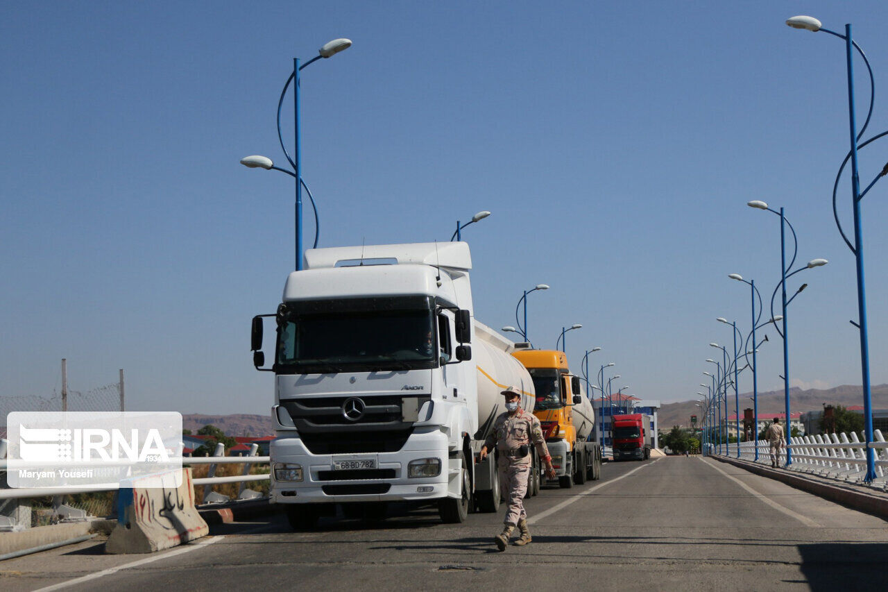 Official: Iran, Azerbaijan Republic negotiate to facilitate transit trucks’ passage