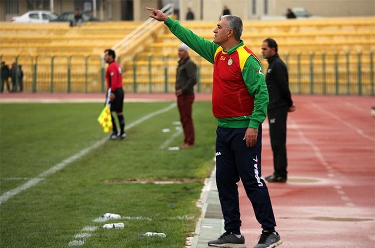 سرمربی شهرداری همدان: نتیجه مساوی برابر قشقایی شیراز راضی کننده بود سرمربی شهرداری همدان: نتیجه مساوی برابر قشقایی شیراز راضی کننده بود