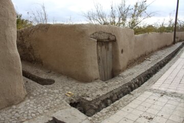 کوچه باغ راه انجیلا سمنان