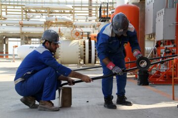 پالایشگاه گاز بید بلند خلیج فارس
