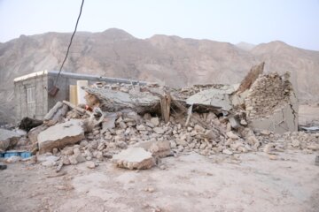 آوار برداری در پنج روستای زلزله زده فین بندرعباس درحال انجام است
