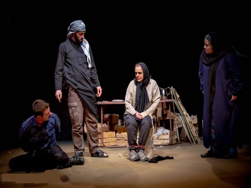 اجرای نمایش «بابا آدم» در تالار چهارسو