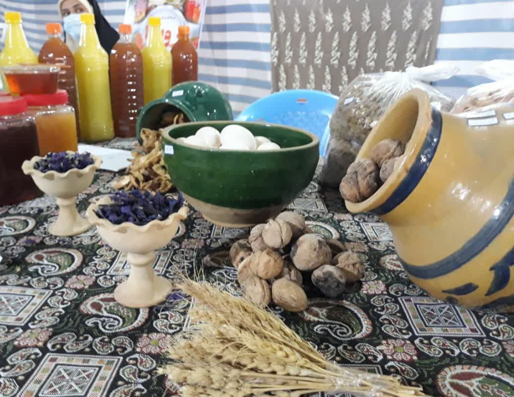 نمایشگاه محصول کشاورزی و صنایع دستی زنان روستاهای تفت افتتاح شد نمایشگاه محصول کشاورزی و صنایع دستی زنان روستاهای تفت افتتاح شد