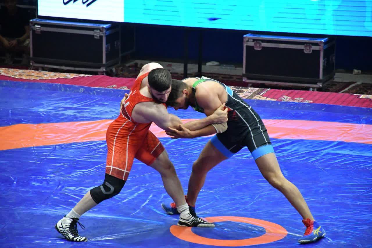 پایان رقابتهای دور برگشت لیگ برتر کشتی فرنگی در اندیمشک پایان رقابتهای دور برگشت لیگ برتر کشتی فرنگی در اندیمشک