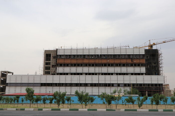 استاندار: پروژه های بیمارستانی البرز طبق زمانبندی گشایش یابد