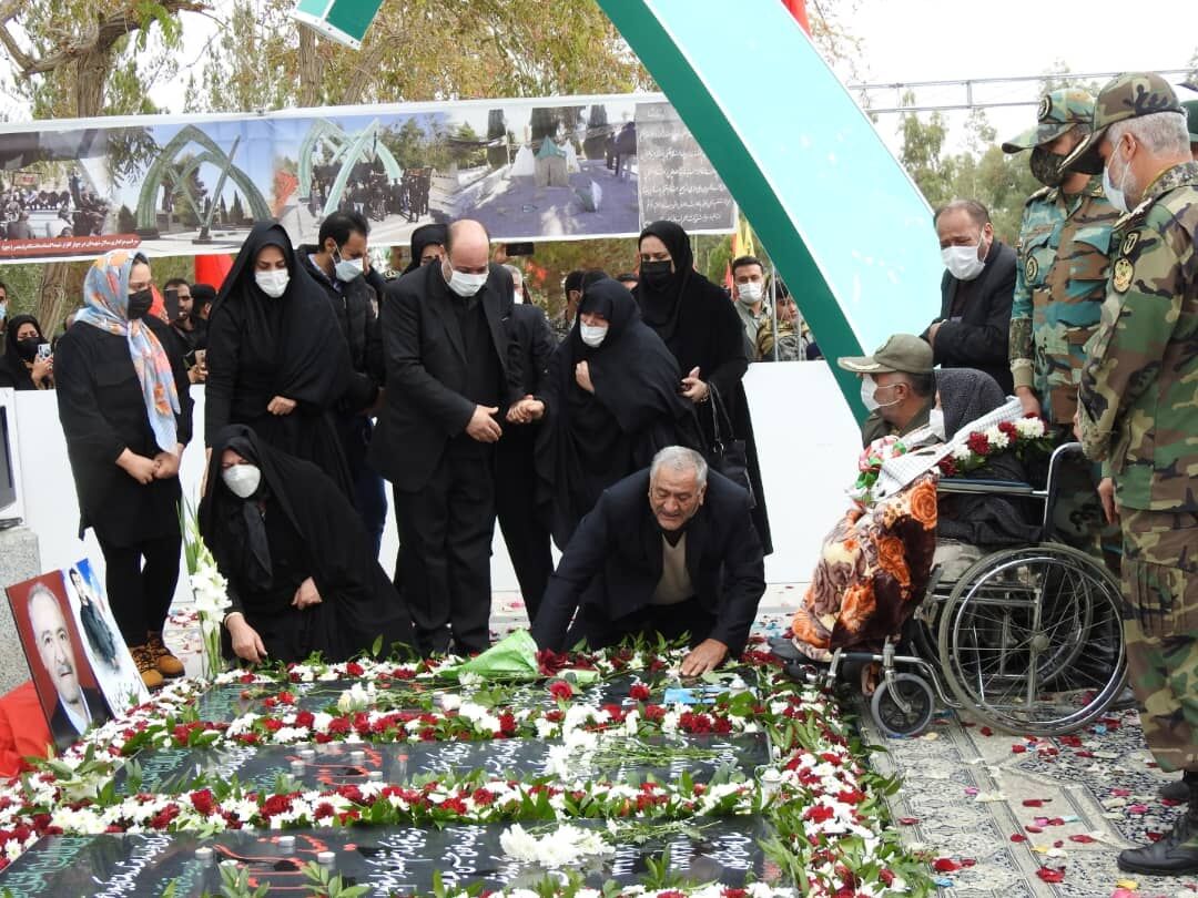 مادری که فرزند شهیدش را دوباره هدیه کرد مادری که فرزند شهیدش را دوباره هدیه کرد