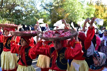 جشنواره "پاییز در بهار" با میزبانی شهرستان گرمی برگزار می‌شود