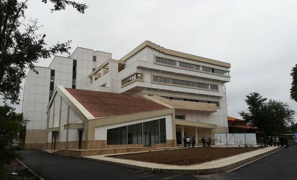 پیشرفت تکنولوژی نباید فرهنگ کتابخانی را کمرنگ کند