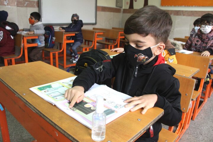 تضعیف شاخصهای رشدی دانشآموزان ذیل سایه آموزش مجازی 2