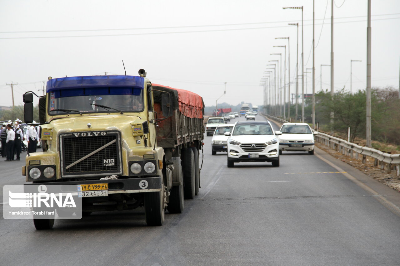 تردد بیش از هفت میلیون خودرو در محورهای خوزستان ثبت شد
