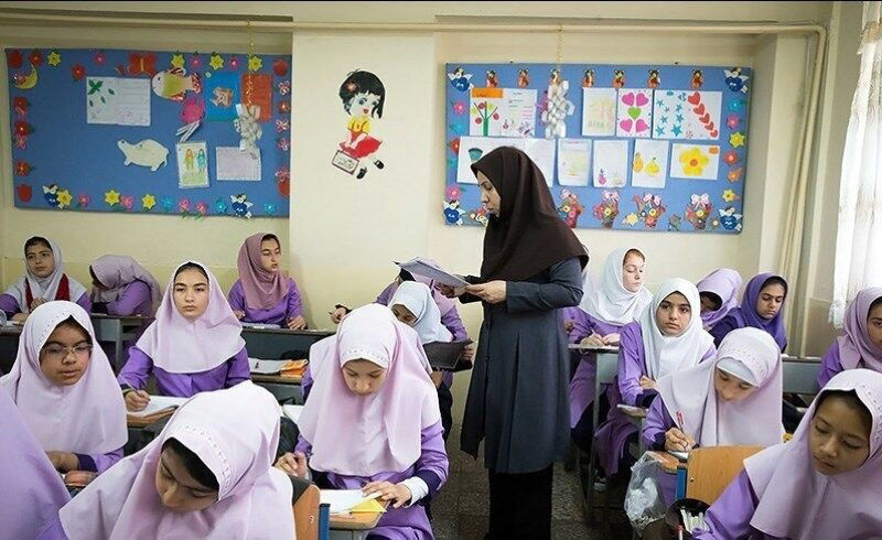مدیرکل آموزش و پرورش استان قزوین: تکریم معلمان زمان نمی‌شناسد
