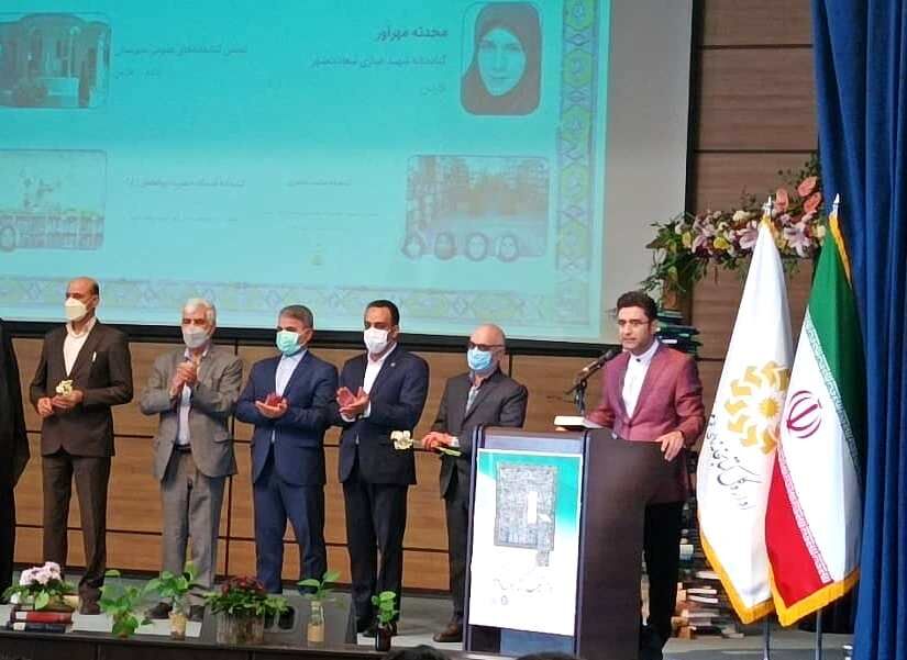 برپا به احترام کتاب در پایتخت کتاب ایران  برپا به احترام کتاب در پایتخت کتاب ایران