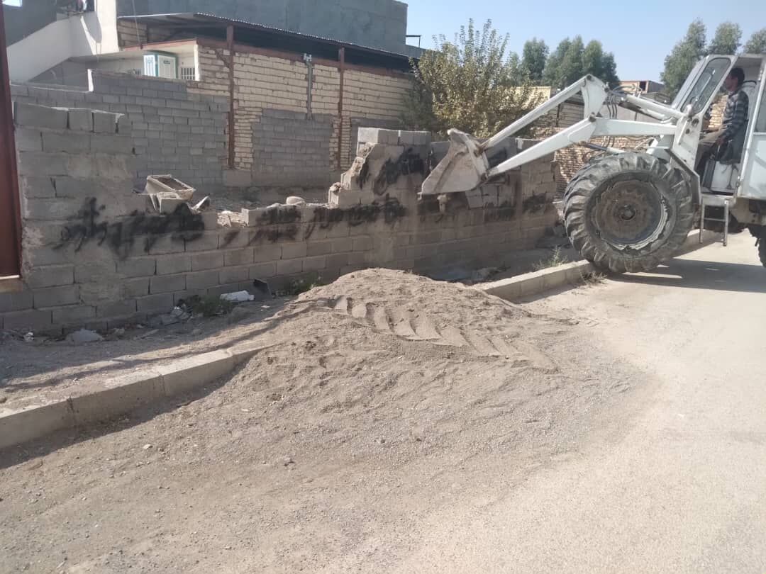 بیش از ۲ هزار مترمربع از اراضی ملی سیرجان از تصرف زمین‌خواران خارج شد