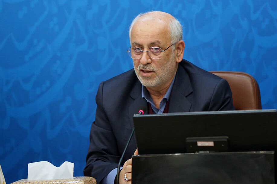 اکبری تالارپشتی: تلاش شبانهروزی دولت سیزدهم برای واردات واکسن موجب مهار کرونا شد