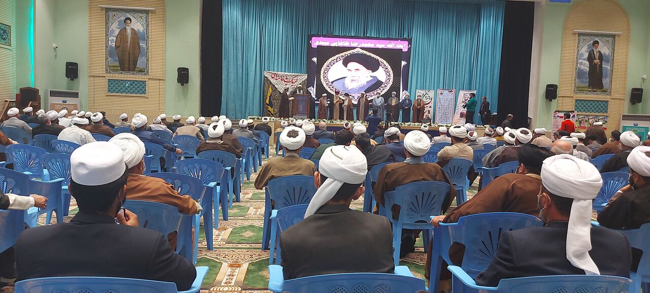 استاد حوزه علمیه قم: بسیج ظرفیتی ویژه برای ترویج دین است