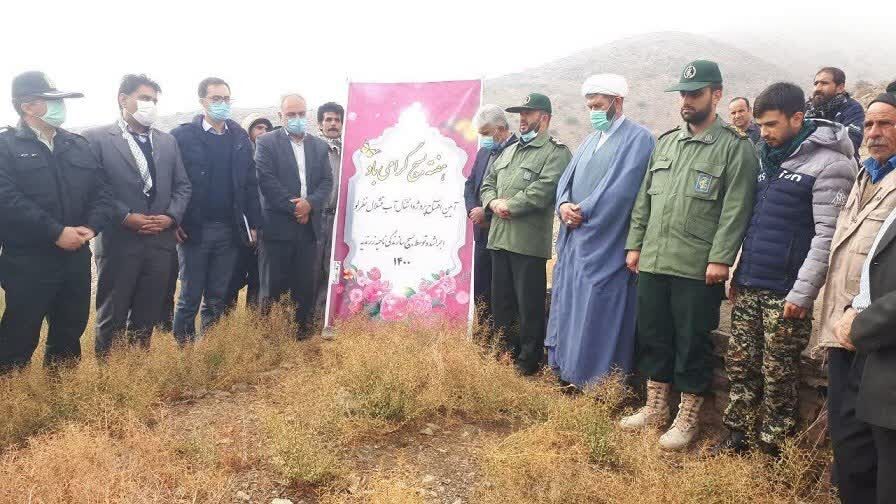 ۲ پروژه خدماتی عمرانی در زرندیه بهره‌برداری شد