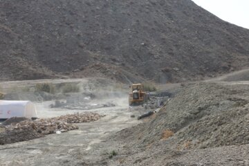 تلاش و سازندگی پس از زلزله در روستای گیشان غربی فین