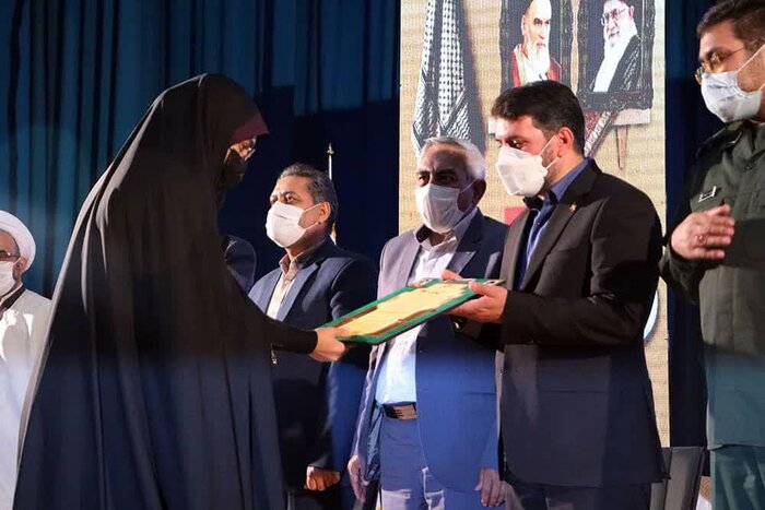 استاندار یزد: دانشگاه محل آزاداندیشی و نوآوری است