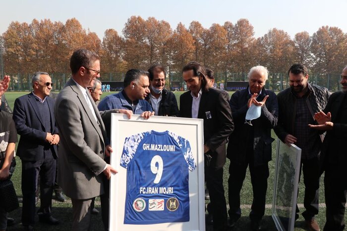 پیشکسوتان استقلال قهرمان مسابقات یادواره پورحیدری و مظلومی شدند