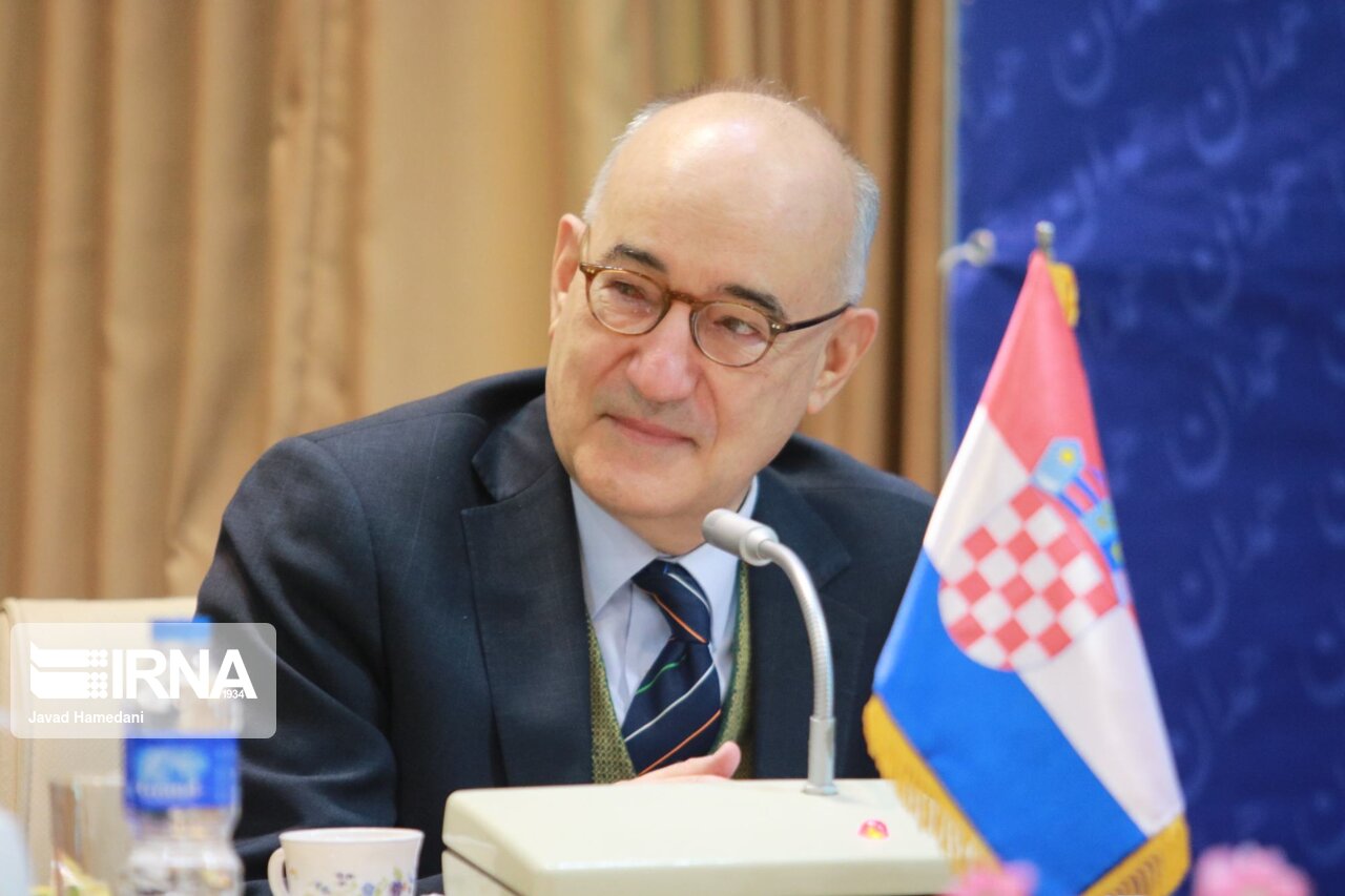 پیگیری مصوبات سفر رییس جمهوری به اردبیل تابهرهبرداری از صنایع غیرفعال