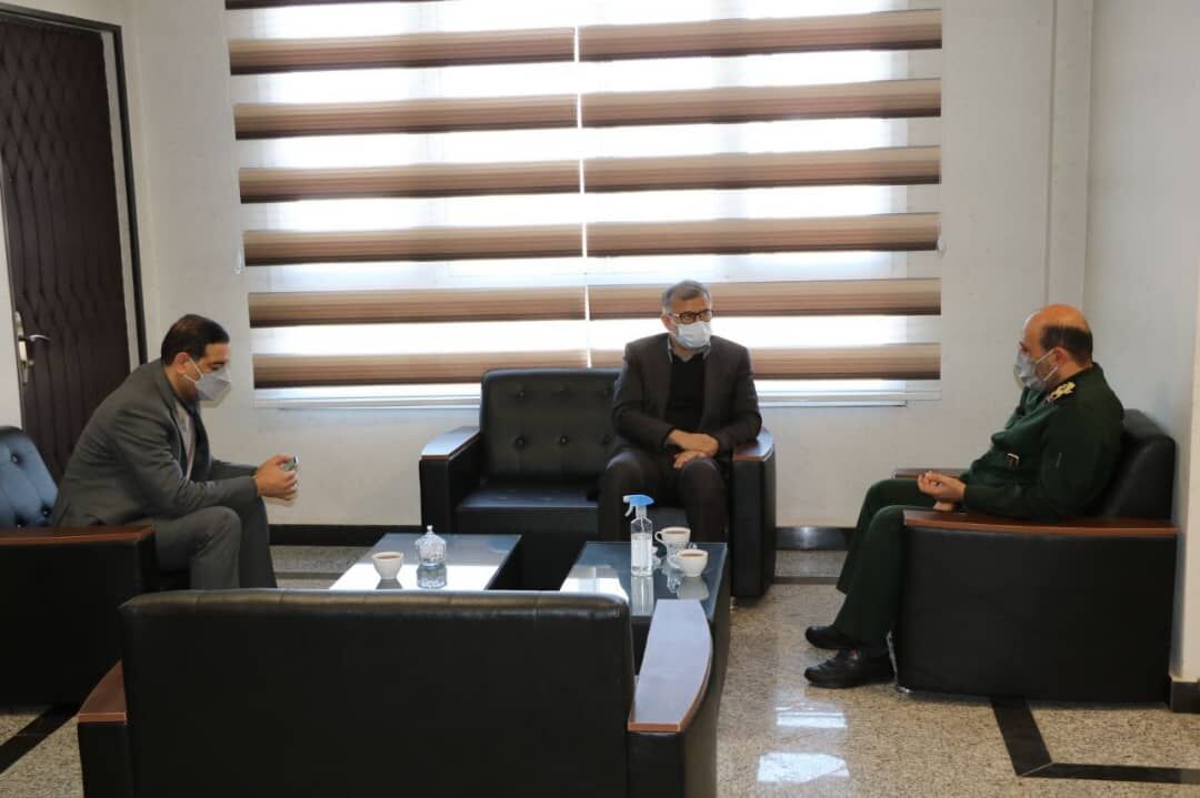 تفکر بسیجی در خدمت به اهداف والای کشور  پیشتاز است تفکر بسیجی در خدمت به اهداف والای کشور  پیشتاز است