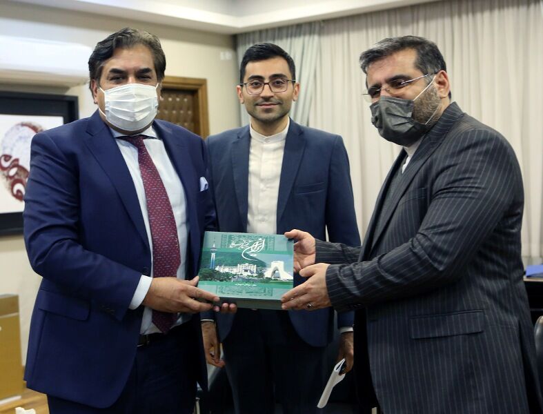 وزير الثقافة يؤكد على تنمية العلاقات بين طهران واسلام اباد وزير الثقافة يؤكد على تنمية العلاقات بين طهران واسلام اباد