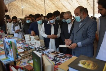 نمایشگاه کتاب پیشاور؛ غرفه ایران میزبان بیشترین بازیدکنندگان 