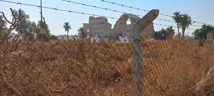 آینه عبرت/ گزارش تصویری از ترمیم طاق کسری