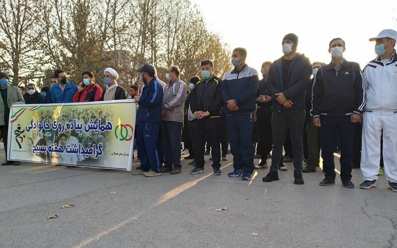 همایش پیاده‌روی بزرگداشت هفته بسیج در خراسان شمالی برگزار شد
