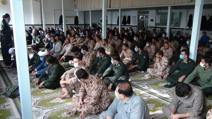 بسیج همه تهدیدات را به فرصت تبدیل کرده است