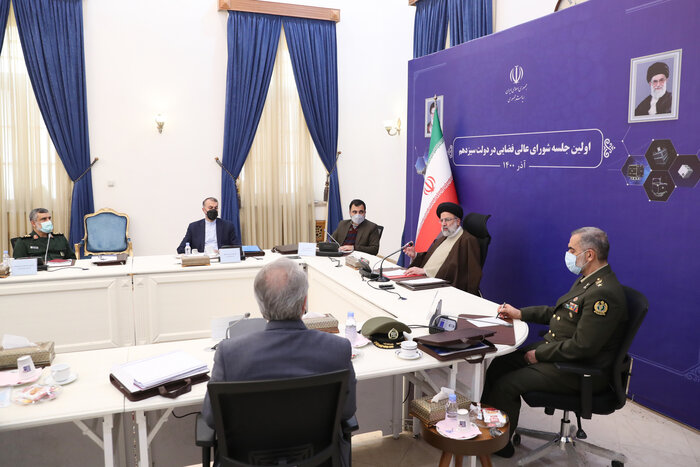 گام بلند ایران برای شکست حصر ۱۰ ساله فضایی/ عزم دولت برای توسعه صنعت فضایی