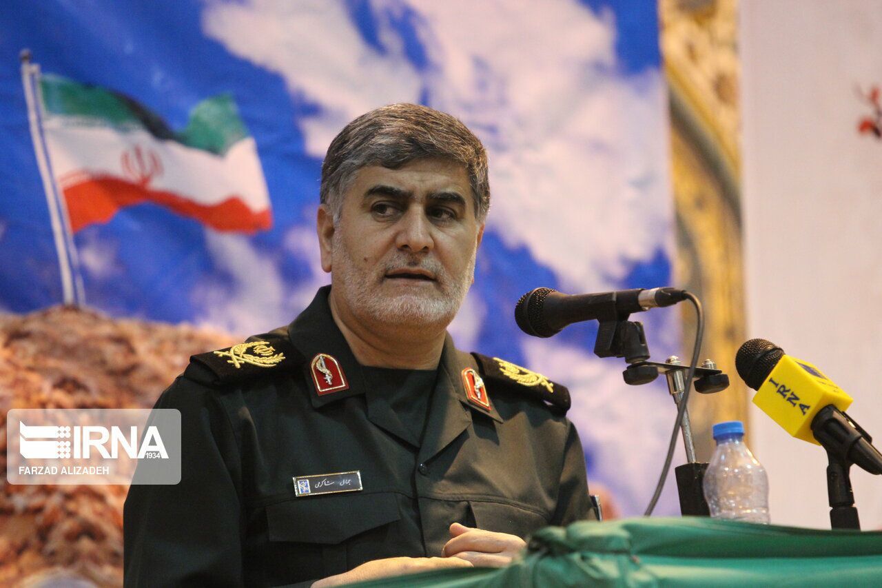 تابلو فرش مقاومت شهدای ایلام تقدیم رهبر معظم انقلاب شد