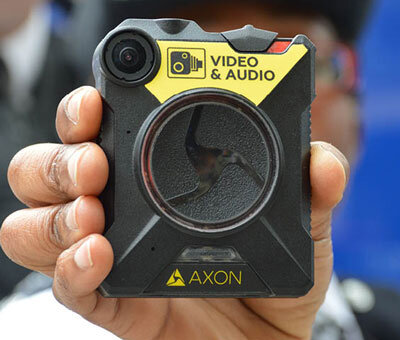 پایان کلاهبرداری در معاملات خودرو/ فعالیت بیش از ۲۰ هزار دوربین البسه پلیس